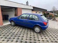 Gebraucht Ford Fiesta Style 50 PS (36 kW) 1999 Violet Kleinwagen