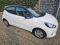 Gebraucht Hyundai i10 84 PS (61 kW) 2020 Weiß Kleinwagen