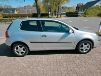Gebraucht VW Golf 75 PS (55 kW) 2004 Silber Coupé