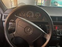 Gebraucht Mercedes 200 136 PS (100 kW) 1995 Blau Kombi