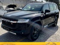 Gebraucht Toyota Land Cruiser 415 PS (305 kW) 2021 Raven black metallic SUV