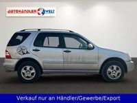 Gebraucht Mercedes ML270 163 PS (119 kW) 2003 Silber SUV