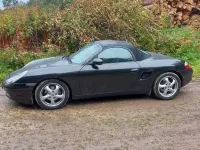Second-hand Porsche Boxster 220 CP (161 kW) 2000 Negru Cabrio