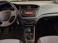 Gebraucht Hyundai i20 75 PS (55 kW) 2017 Blau Kleinwagen