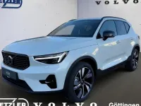 Neu Volvo XC40 Plus 163 PS (119 kW) 2025 Weiß SUV