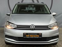 Gebraucht VW Touran 122 PS (89 kW) 2022 Silber Van / Kleinbus
