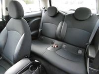 Gebraucht Mini Cooper D 111 PS (81 kW) 2014 Schwarz Kleinwagen