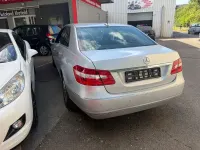 Gebraucht Mercedes E250 204 PS (150 kW) 2009 Braun Limousine