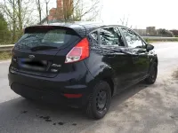 Gebraucht Ford Fiesta Trend 101 PS (74 kW) 2015 Schwarz Kleinwagen