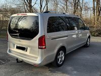 Gebraucht Mercedes V220 Edition 163 PS (119 kW) 2018 Silber Van / Kleinbus