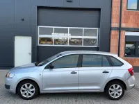 Używany Skoda Rapid Active 86 KM (63 kW) 2013 Srebrny Hatchback