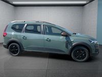 Neu Dacia Jogger 91 PS (66 kW) 2025 Grün Van / Kleinbus