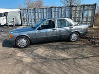 Gebraucht Mercedes 190 160 PS (117 kW) 1989 Silber Limousine