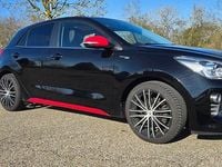 Gebraucht Kia Rio Platinum Edition 120 PS (88 kW) 2017 Schwarz Limousine