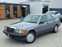 Gebraucht Mercedes 190 118 PS (86 kW) 1990 Grau Limousine