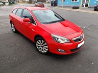 Gebraucht Opel Astra Innovation 165 PS (121 kW) 2012 Rot Kombi