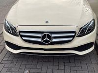 Gebraucht Mercedes E200 150 PS (110 kW) 2018 Gelb Limousine