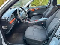 Gebraucht Mercedes 220 170 PS (125 kW) 2008 Silber Kombi