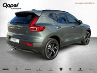 Neu Volvo XC40 Plus 197 PS (144 kW) 2025 Forest lake / metallic SUV