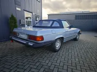 Gebraucht Mercedes SL380 204 PS (150 kW) 1984 Blau Cabrio