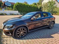 Gebraucht Mercedes GLA220 170 PS (125 kW) 2014 Beige SUV
