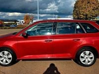 Gebraucht Skoda Fabia Ambition 90 PS (66 kW) 2015 Rot Kleinwagen