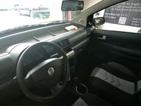 Gebraucht VW Fox 54 PS (39 kW) 2007 Grau Kleinwagen