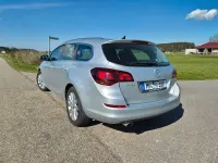 Gebraucht Opel Astra Innovation 165 PS (121 kW) 2011 Silber Kombi