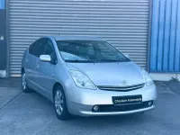 Gebraucht Toyota Prius Executive 77 PS (56 kW) 2005 Silber Kleinwagen