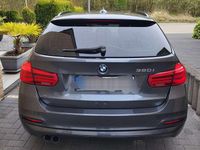 Gebraucht BMW 320 Advantage 184 PS (135 kW) 2016 Grau Kombi