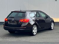 Gebraucht Opel Astra 110 PS (80 kW) 2012 Braun Kombi