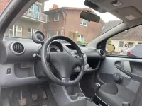 Gebraucht Peugeot 107 50 PS (36 kW) 2009 Silber Kleinwagen