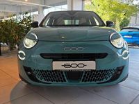 Neu Fiat 600E La Prima 114 kW (156 PS) 2025 Blau SUV