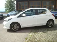 Gebraucht Toyota Yaris 69 PS (50 kW) 2016 Weiß Kleinwagen
