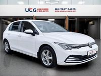 Używany VW Golf VIII Active 131 KM (96 kW) 2022 Biały Sedan/Limuzyna