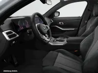 Gebraucht BMW 320 184 PS (135 kW) 2026 Grau Kombi