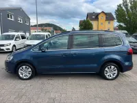 Gebraucht VW Sharan Comfortline 150 PS (110 kW) 2017 Blau Van / Kleinbus