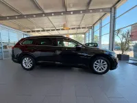 Gebraucht VW Passat IQ Drive 150 PS (110 kW) 2024 Schwarz Kombi
