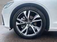 Gebraucht Volvo V60 Plus 197 PS (144 kW) 2025 Crystal weiß perleffekt Kombi