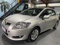 Gebraucht Toyota Auris 97 PS (71 kW) 2008 Beige Kleinwagen