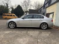 Gebraucht BMW 330 235 PS (172 kW) 2008 Silber Limousine
