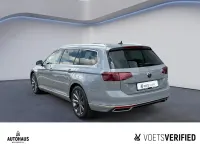 Gebraucht VW Passat Elegance 200 PS (147 kW) 2022 Grau Kombi