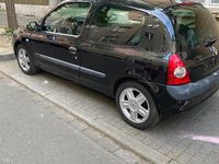 Second-hand Renault Clio II 2004 Negru Hatchback