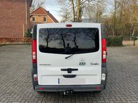 Gebraucht Renault Trafic 114 PS (83 kW) 2014 Weiß Van / Kleinbus