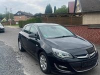 Second-hand Opel Astra 110 CP (80 kW) 2015 Negru Berlinǎ