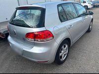Gebraucht VW Golf VI 58 PS (42 kW) 2010 Silber Kleinwagen