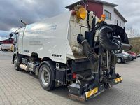 Second-hand Volvo 260 195 CP (143 kW) 2011 Alb