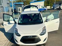 Gebraucht Hyundai ix20 Classic 90 PS (66 kW) 2015 Schwarz Kleinwagen