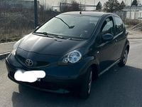 Gebraucht Toyota Aygo 67 PS (49 kW) 2006 Grau Kleinwagen