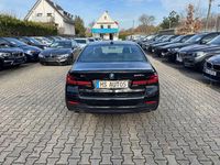 Gebraucht BMW 545e M Sport 394 PS (289 kW) 2022 Blacksapphire Limousine
